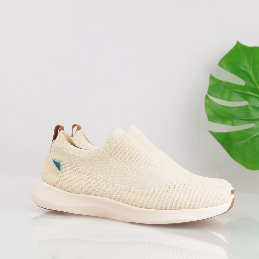 Vessi Mens Everyday Move Slip-On Sneakers Size 10 Waterproof Beige Tan Knit Shoe